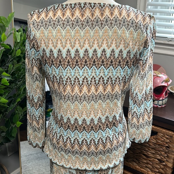 🏷️ SALE 🏷️ Banana Republic Zig Zag shirt & skirt set - Picture 4 of 13